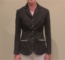 Load image into Gallery viewer, Covalliero Kids Show Jacket
